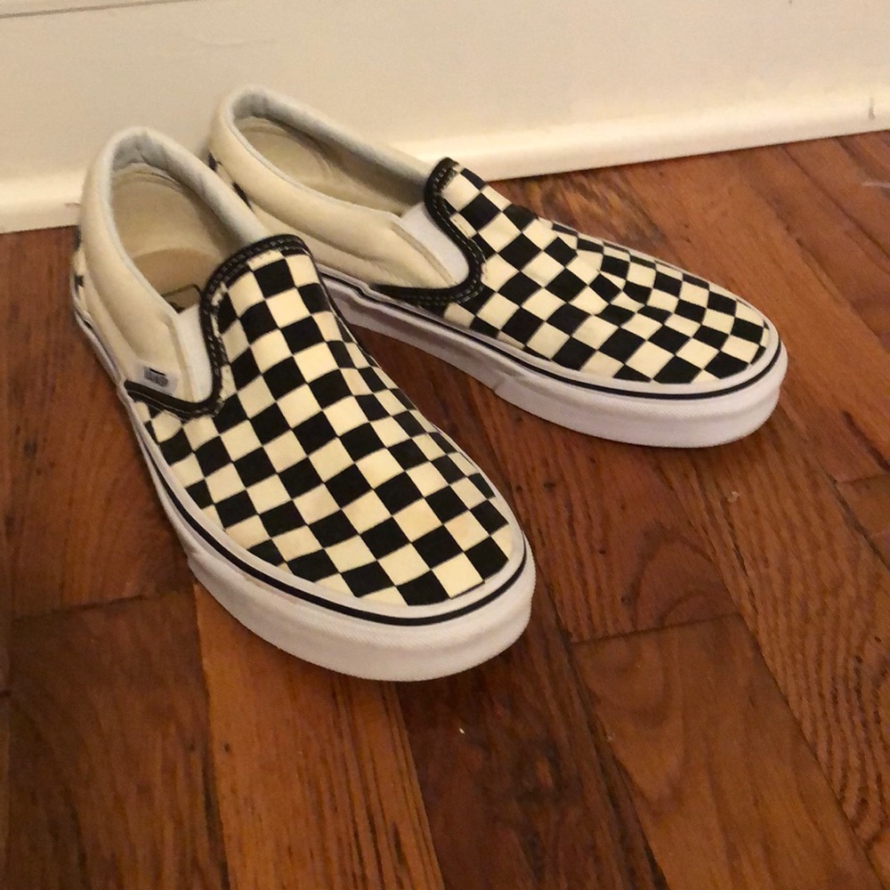 Black and white checkered vans size 7